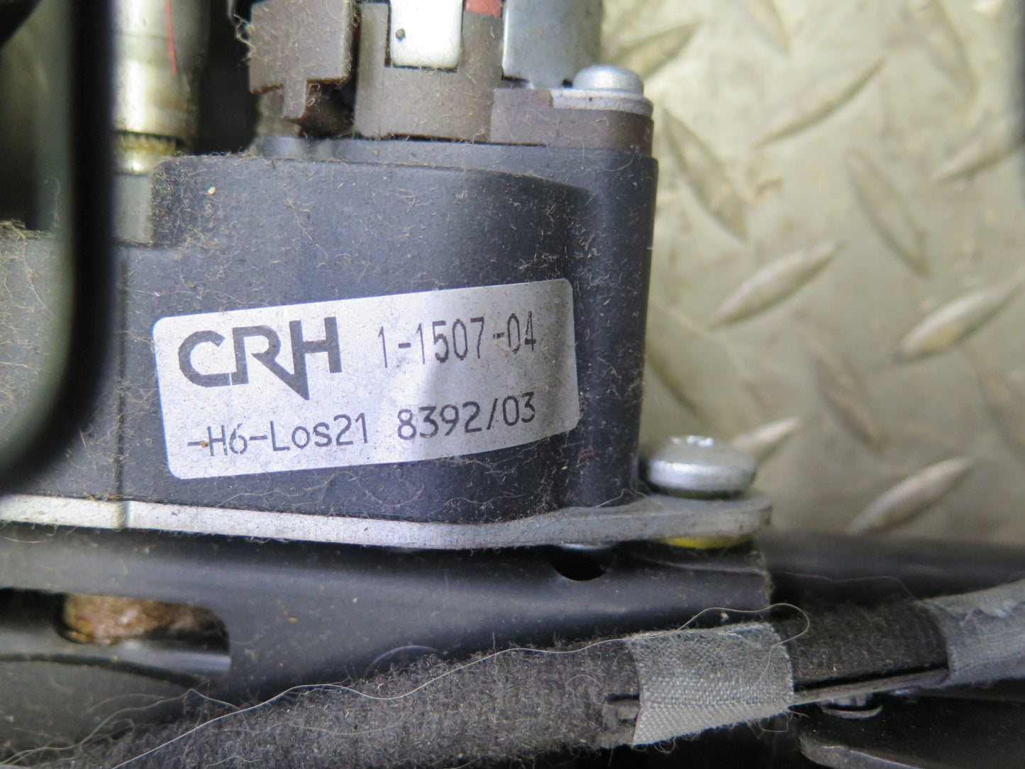 01-06 BMW E46 330ci Convert Front Right Seat Lower Frame Track Rail w Motor OEM