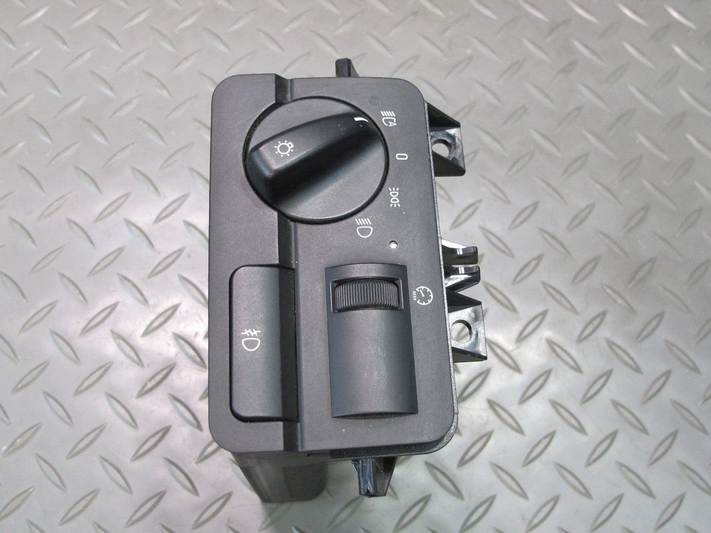 01-06 BMW E46 330ci Headlight Lamp Dimmer Fog Light Switch 6925074 OEM