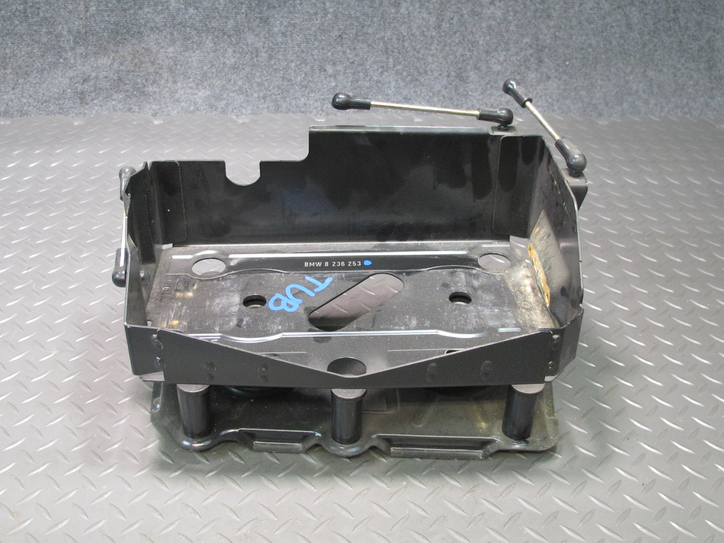 01-06 BMW E46 330ci Convertible Battery Tray Vibration Absorber Bracket Assy OEM