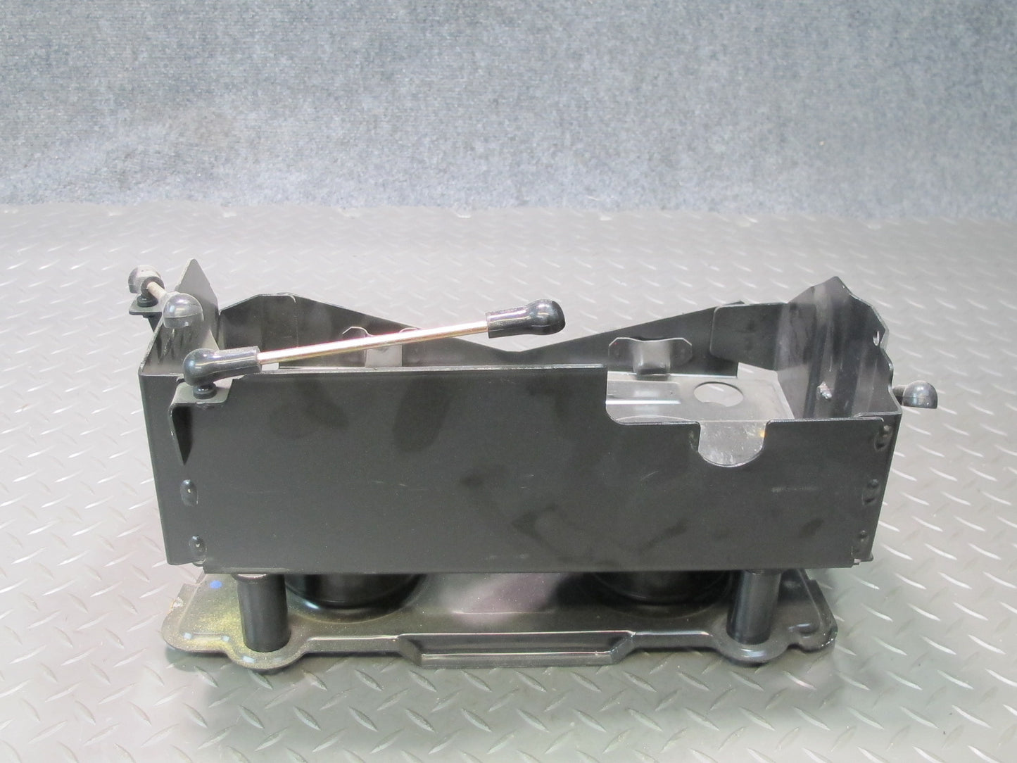 01-06 BMW E46 330ci Convertible Battery Tray Vibration Absorber Bracket Assy OEM