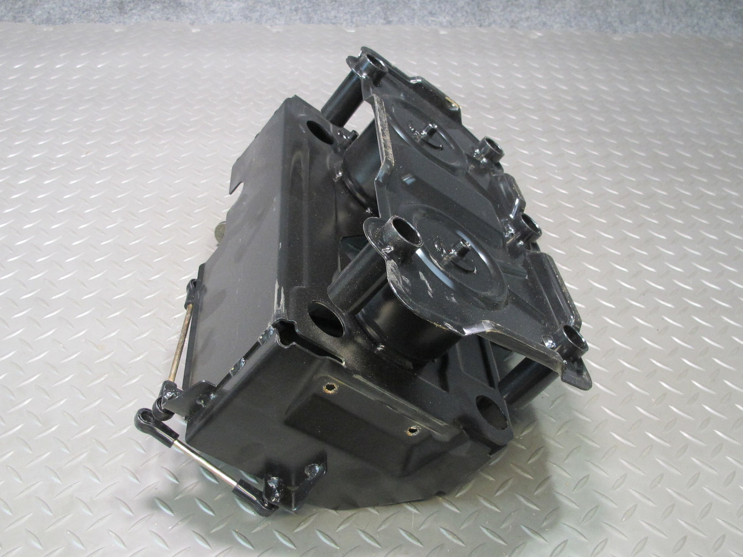 01-06 BMW E46 330ci Convertible Battery Tray Vibration Absorber Bracket Assy OEM