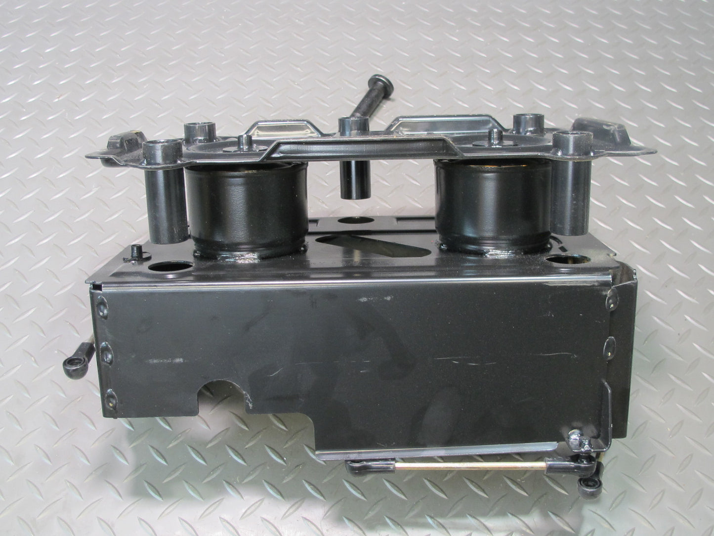 01-06 BMW E46 330ci Convertible Battery Tray Vibration Absorber Bracket Assy OEM