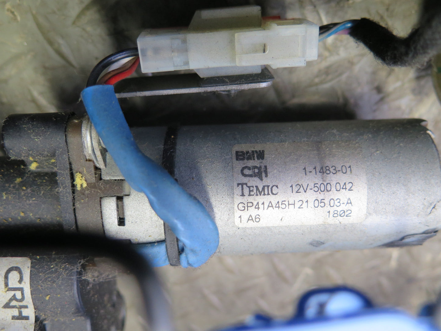 01-06 BMW E46 330ci Convert Front Left Seat Lower Frame Track Rail w Motor OEM