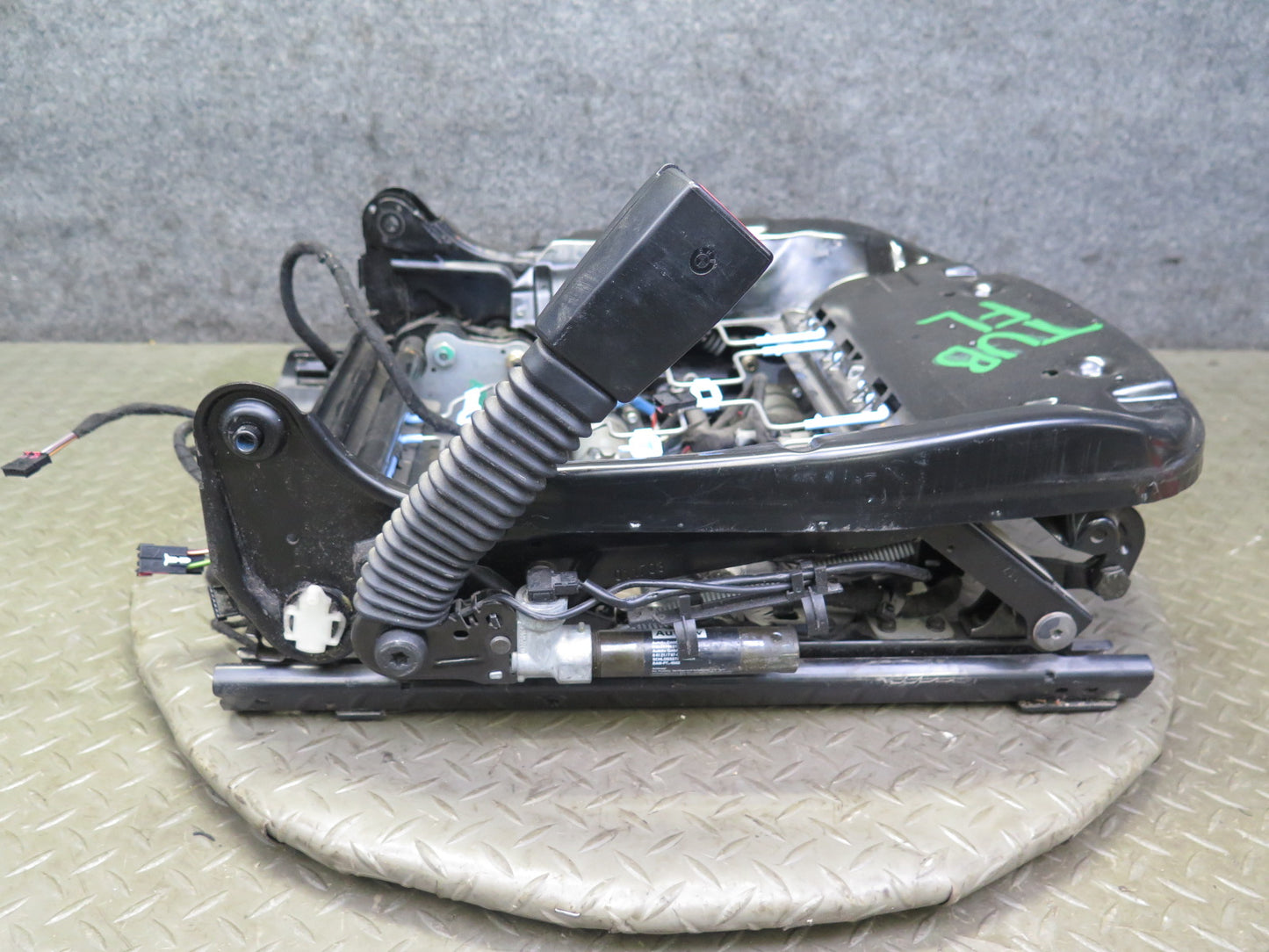 01-06 BMW E46 330ci Convert Front Left Seat Lower Frame Track Rail w Motor OEM