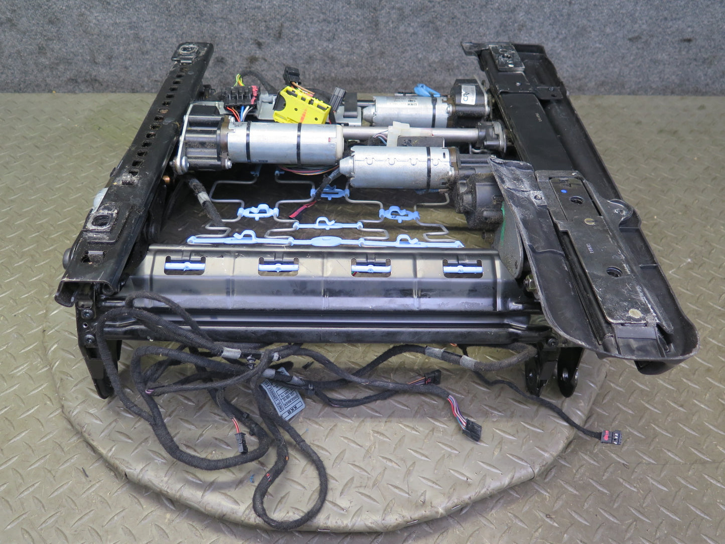 01-06 BMW E46 330ci Convert Front Left Seat Lower Frame Track Rail w Motor OEM