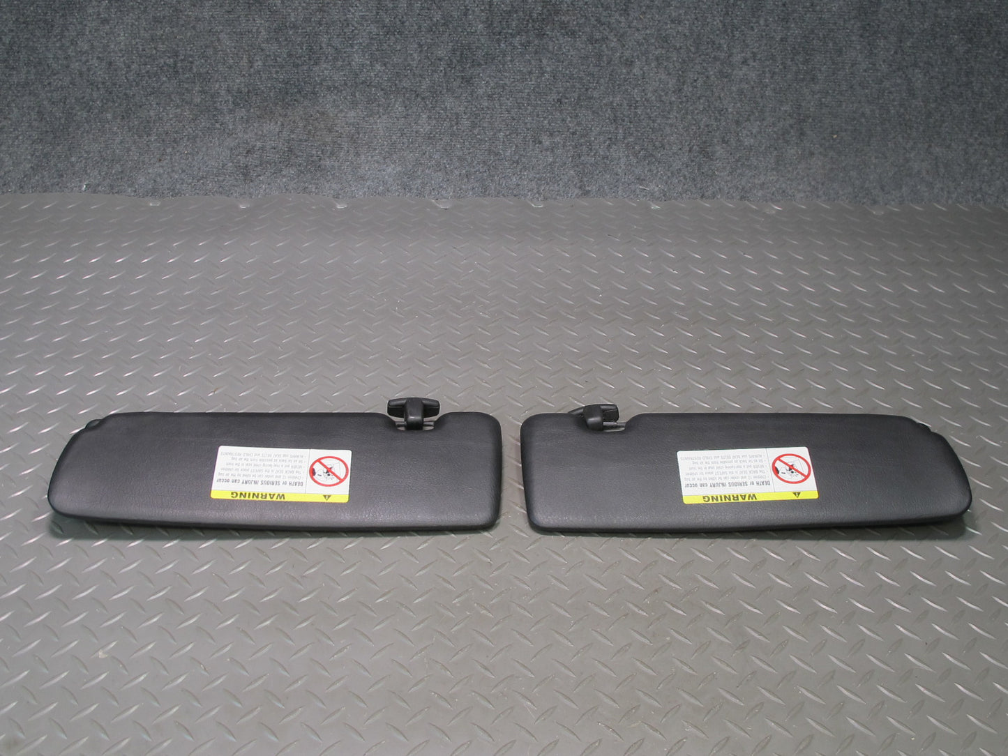 01-06 BMW E46 330ci Convertible Set of 2 Front Left & Right Sun Visor Black OEM