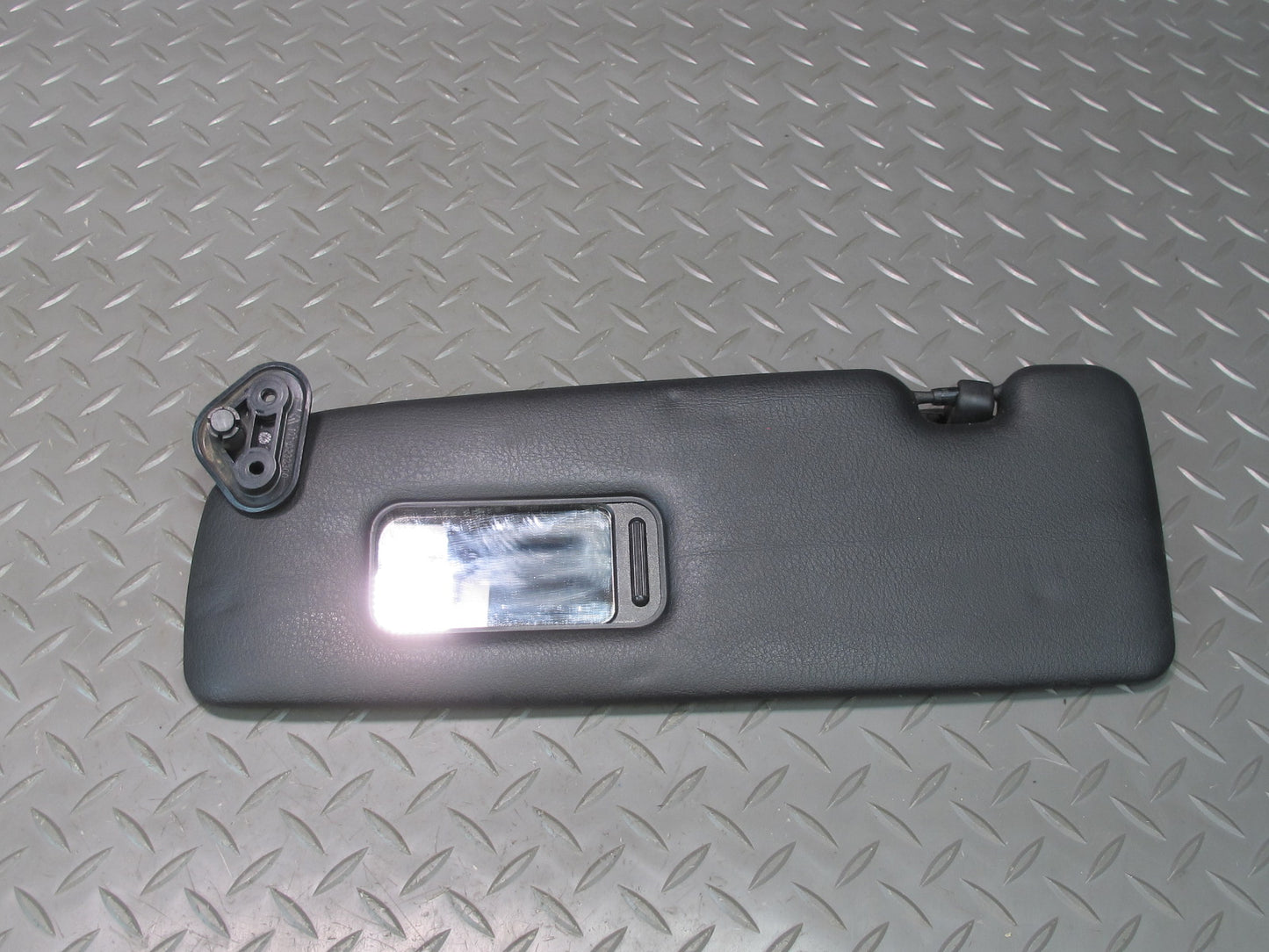 01-06 BMW E46 330ci Convertible Set of 2 Front Left & Right Sun Visor Black OEM