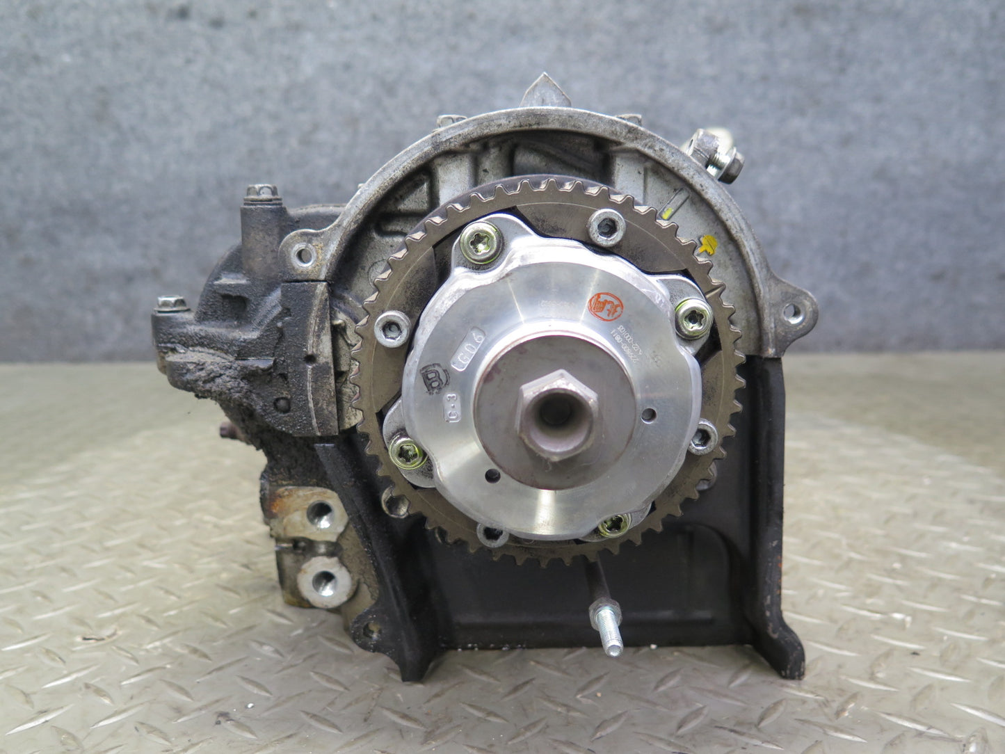 2005-2009 Lexus UZJ120L GX470 4.7L 2UZFE Engine Right Side Cylinder Head Assy