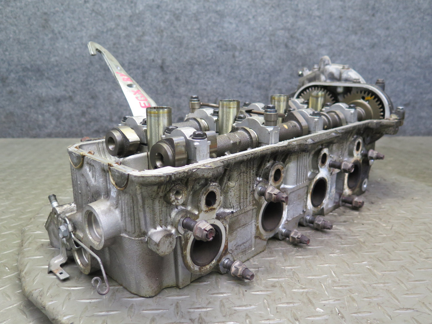 2005-2009 Lexus UZJ120L GX470 4.7L 2UZFE Engine Right Side Cylinder Head Assy