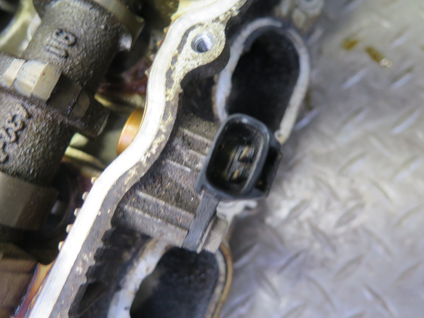 2005-2009 Lexus UZJ120L GX470 4.7L 2UZFE Engine Left Side Cylinder Head Assy