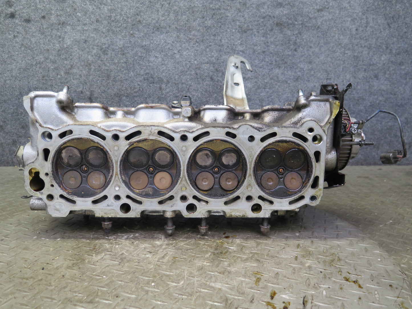 2005-2009 Lexus UZJ120L GX470 4.7L 2UZFE Engine Left Side Cylinder Head Assy