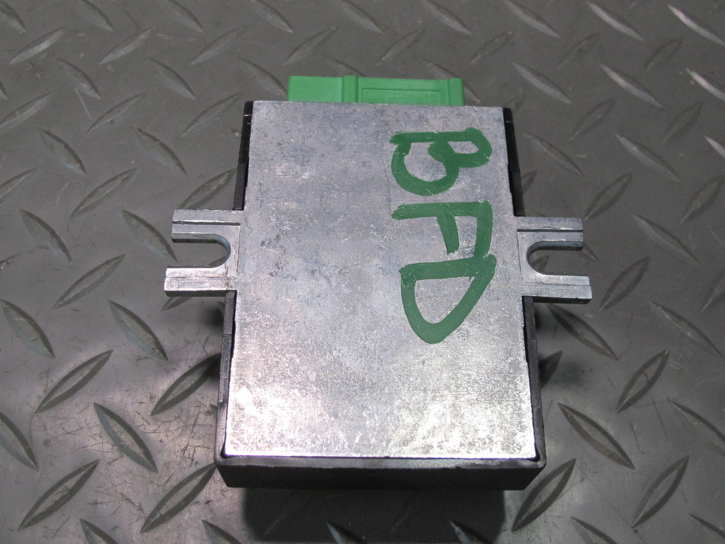 2006-2010 BMW E60 E63 E64 M5 M6 Fuel Pump Control Module 7834159