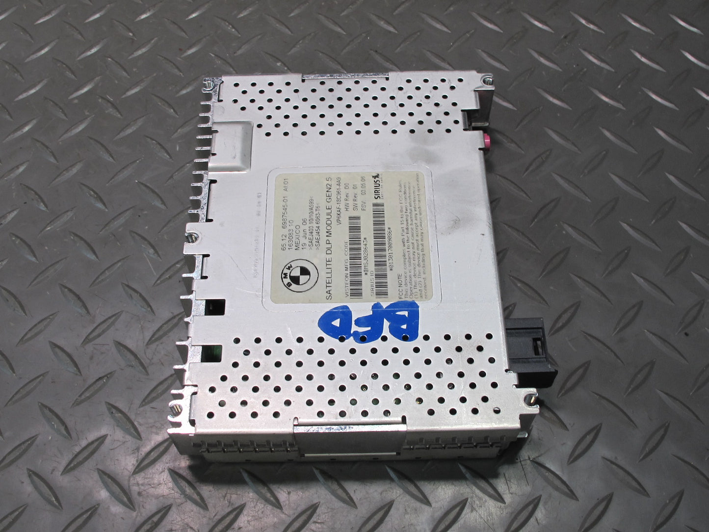 2006-2007 BMW E60 M5 Sirius Satellite Radio Receiver Module 6987545