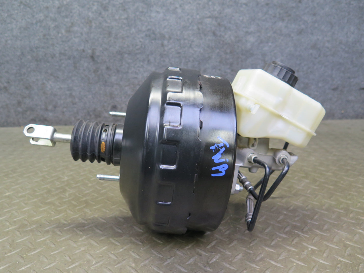 07-13 BMW E90 E92 E93 335i Brake Master Cylinder Booster Fluid Reservoir OEM