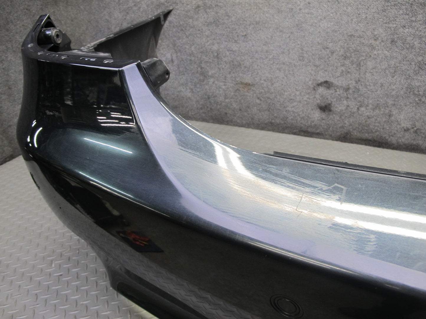 2006-2010 BMW E60 M5 Rear Bumper Cover w PDC Black 7896847