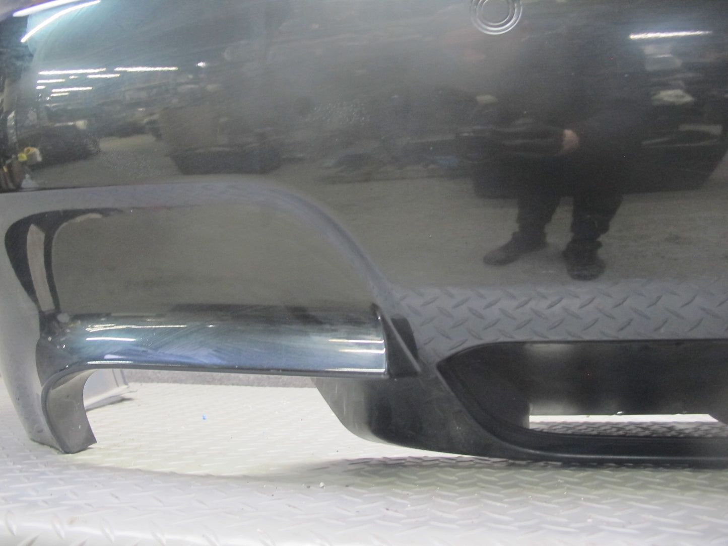 2006-2010 BMW E60 M5 Rear Bumper Cover w PDC Black 7896847