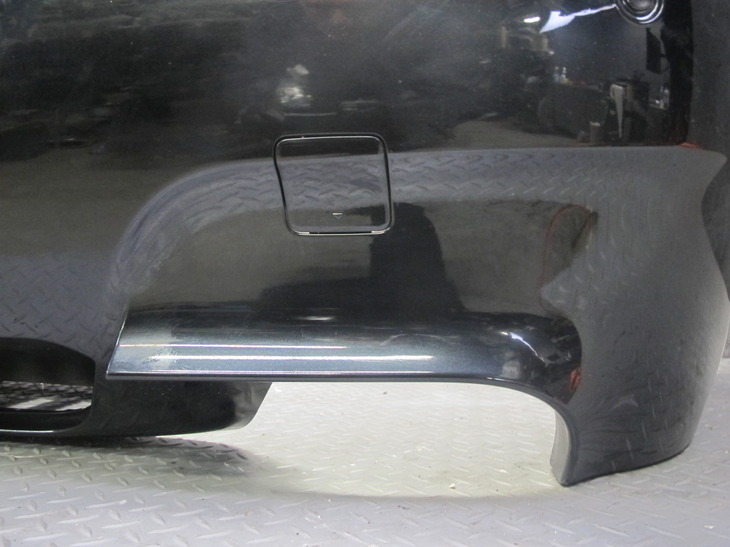 2006-2010 BMW E60 M5 Rear Bumper Cover w PDC Black 7896847