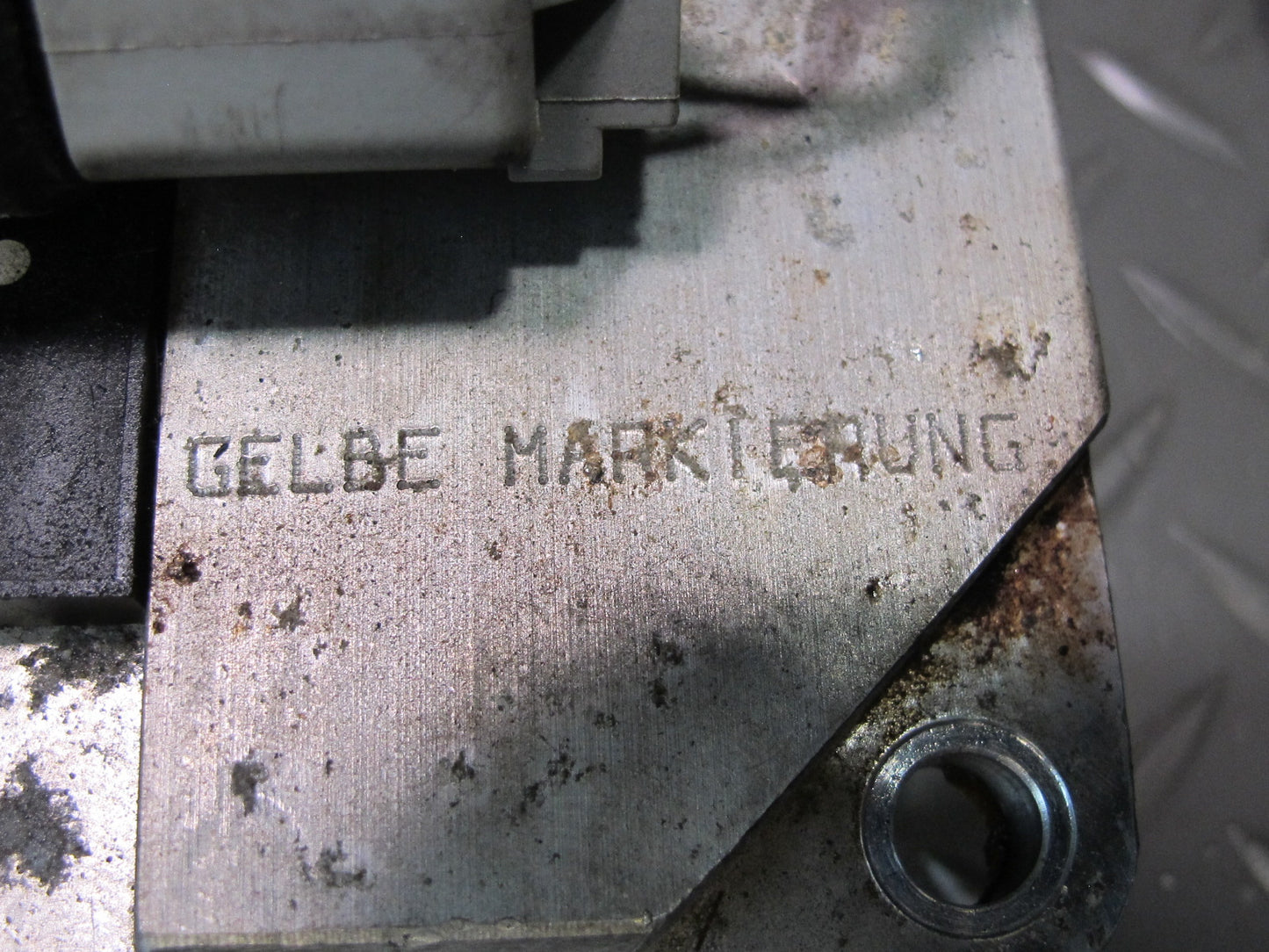 2006-2010 BMW E63 E60 M5 M6 SMG Transmission Hydraulic Solenoid Valve Block 55K