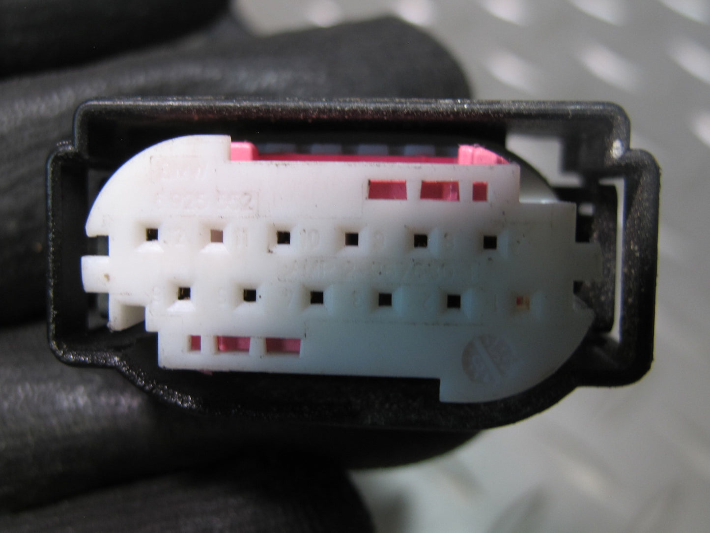 2006-2010 BMW E63 E60 M5 M6 SMG Transmission Hydraulic Solenoid Valve Block 55K