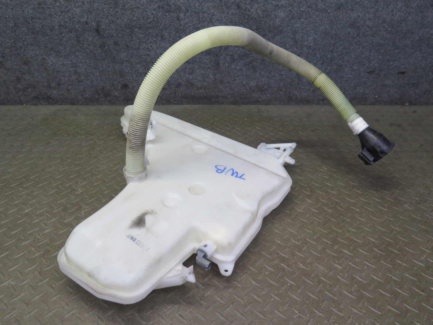 07-13 BMW E92 E93 335i Windshield Washer Fluid Reservoir Tank w Neck & Pump OEM
