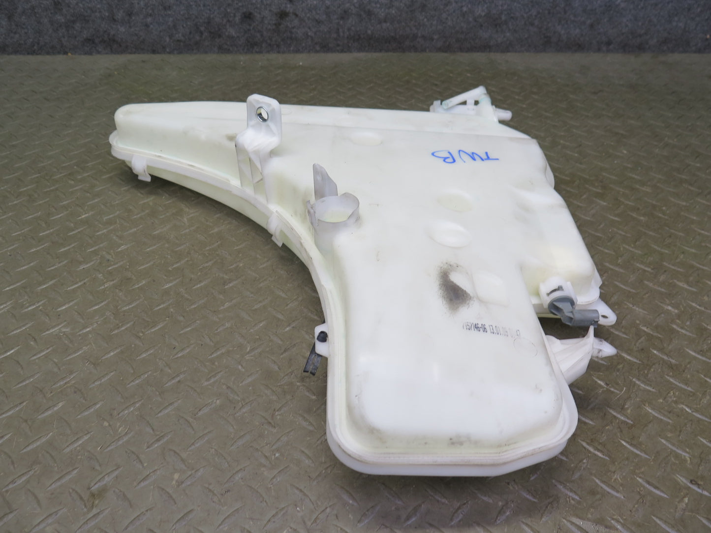 07-13 BMW E92 E93 335i Windshield Washer Fluid Reservoir Tank w Neck & Pump OEM