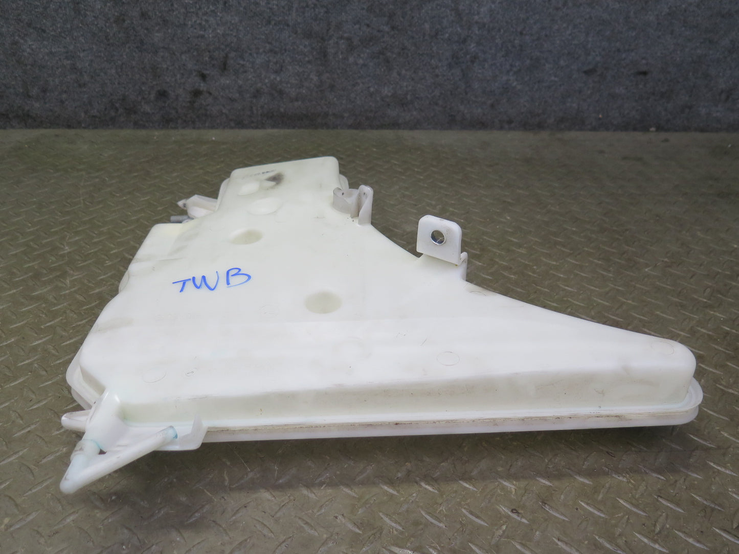 07-13 BMW E92 E93 335i Windshield Washer Fluid Reservoir Tank w Neck & Pump OEM