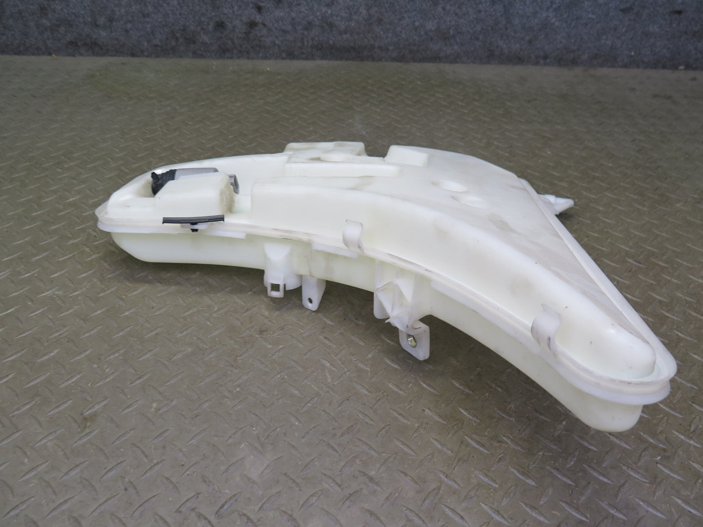 07-13 BMW E92 E93 335i Windshield Washer Fluid Reservoir Tank w Neck & Pump OEM