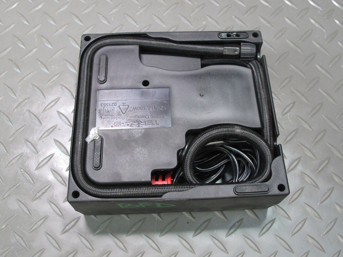 2006-2010 BMW E60 M5 535i Tire Compressor Sealant Bottle Set