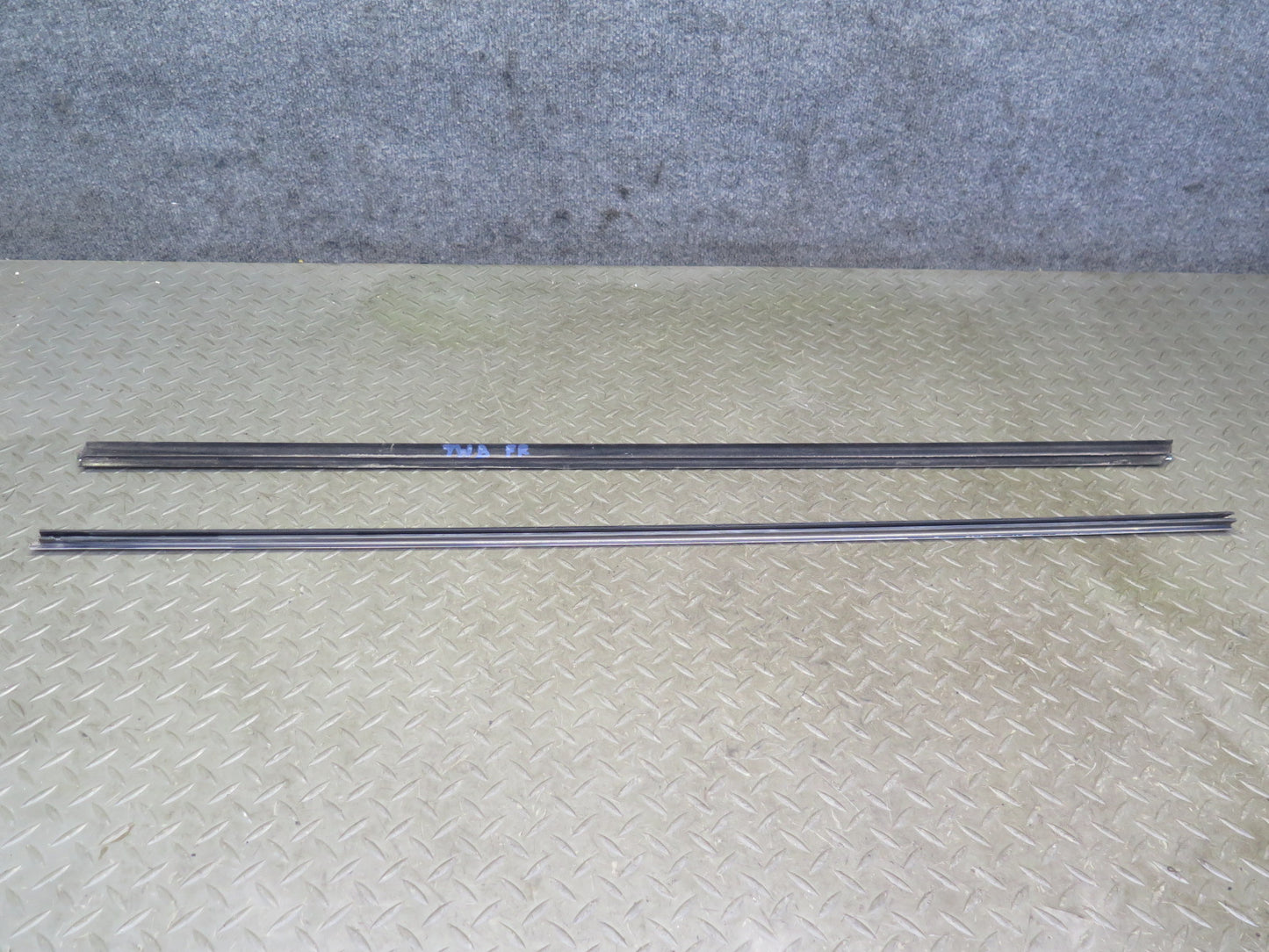 07-13 BMW E92 E93 335i Set of 2 Left & Right Door Chrome Molding Strip OEM