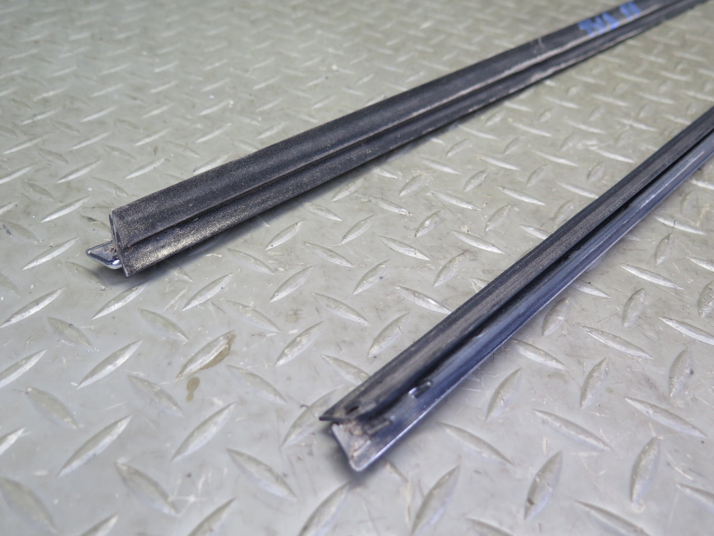 07-13 BMW E92 E93 335i Set of 2 Left & Right Door Chrome Molding Strip OEM