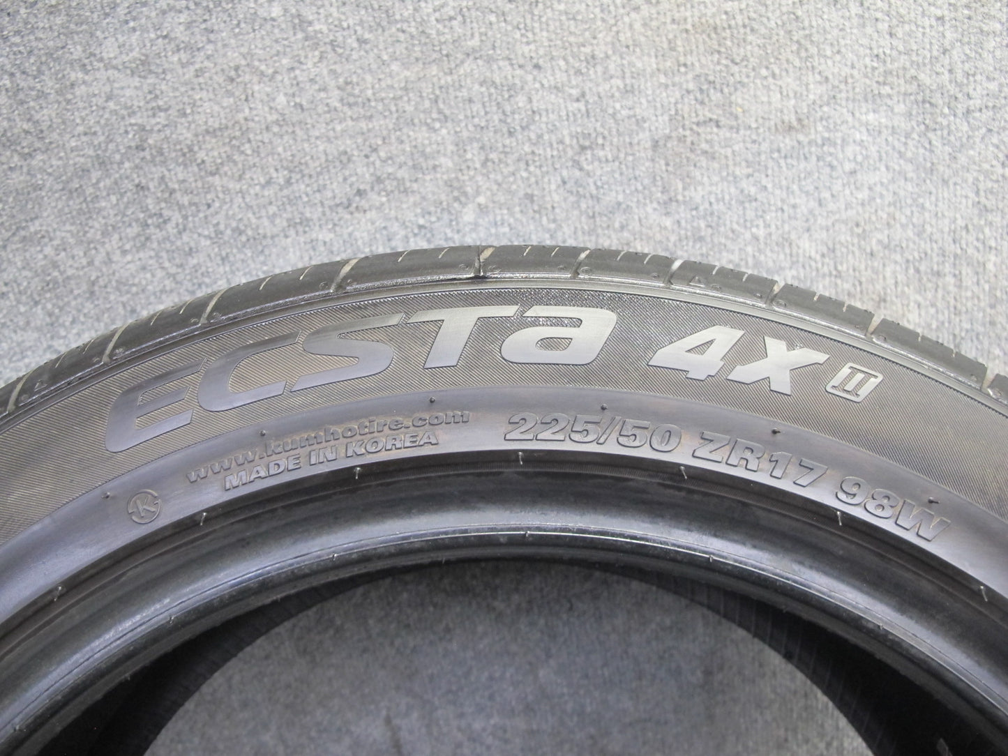 Set of 2 Kumho Ecsta 4X II A/S Tire 225/50 ZR17 98W 0923 4724 8/32 9/32 Tread