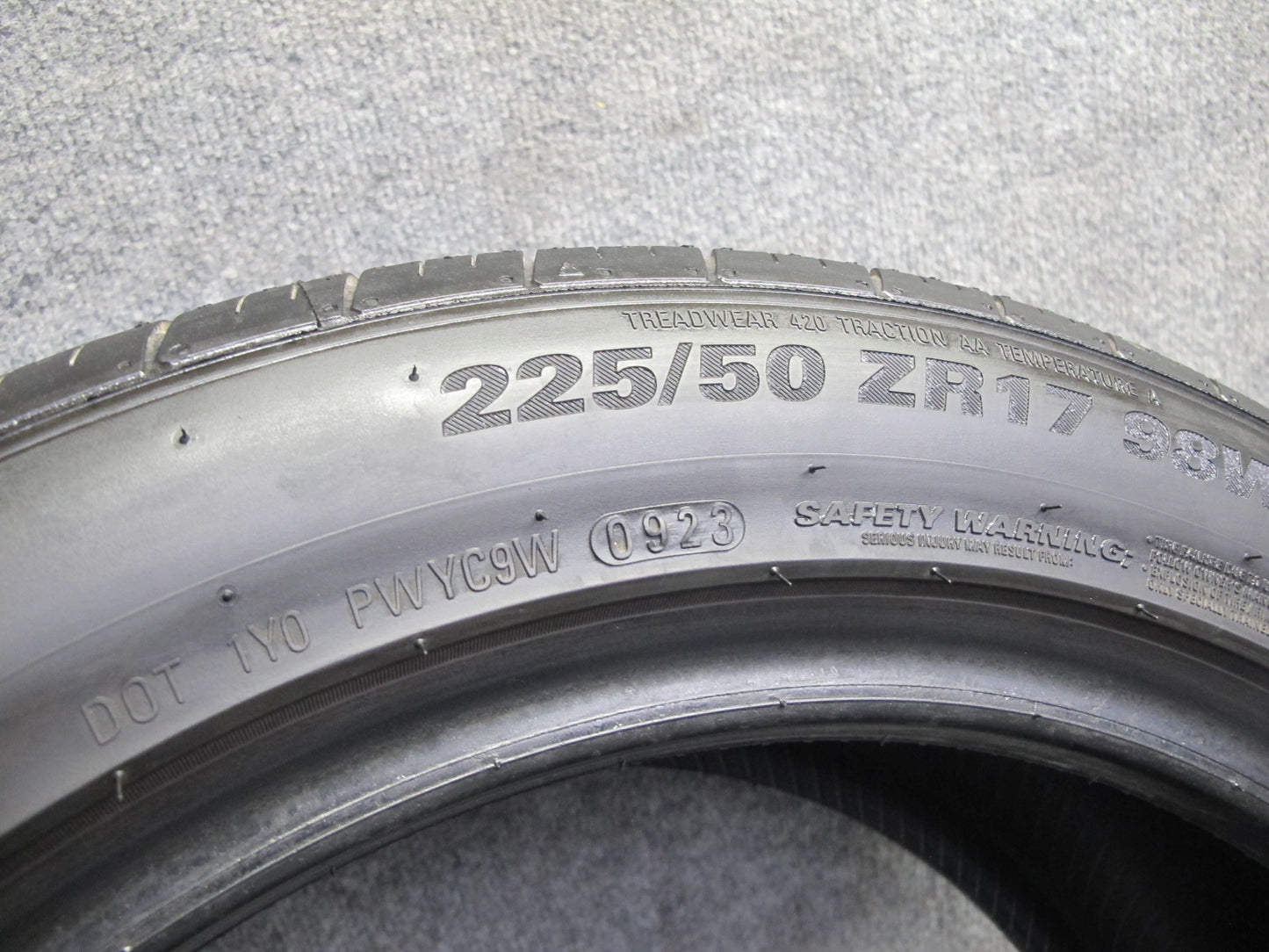 Set of 2 Kumho Ecsta 4X II A/S Tire 225/50 ZR17 98W 0923 4724 8/32 9/32 Tread