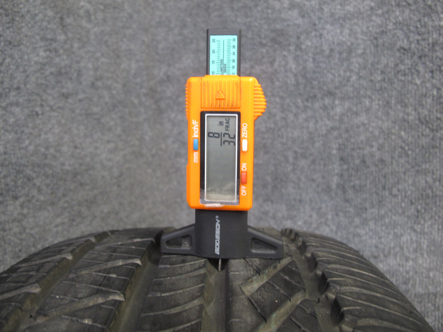 Set of 2 Kumho Ecsta 4X II A/S Tire 225/50 ZR17 98W 0923 4724 8/32 9/32 Tread