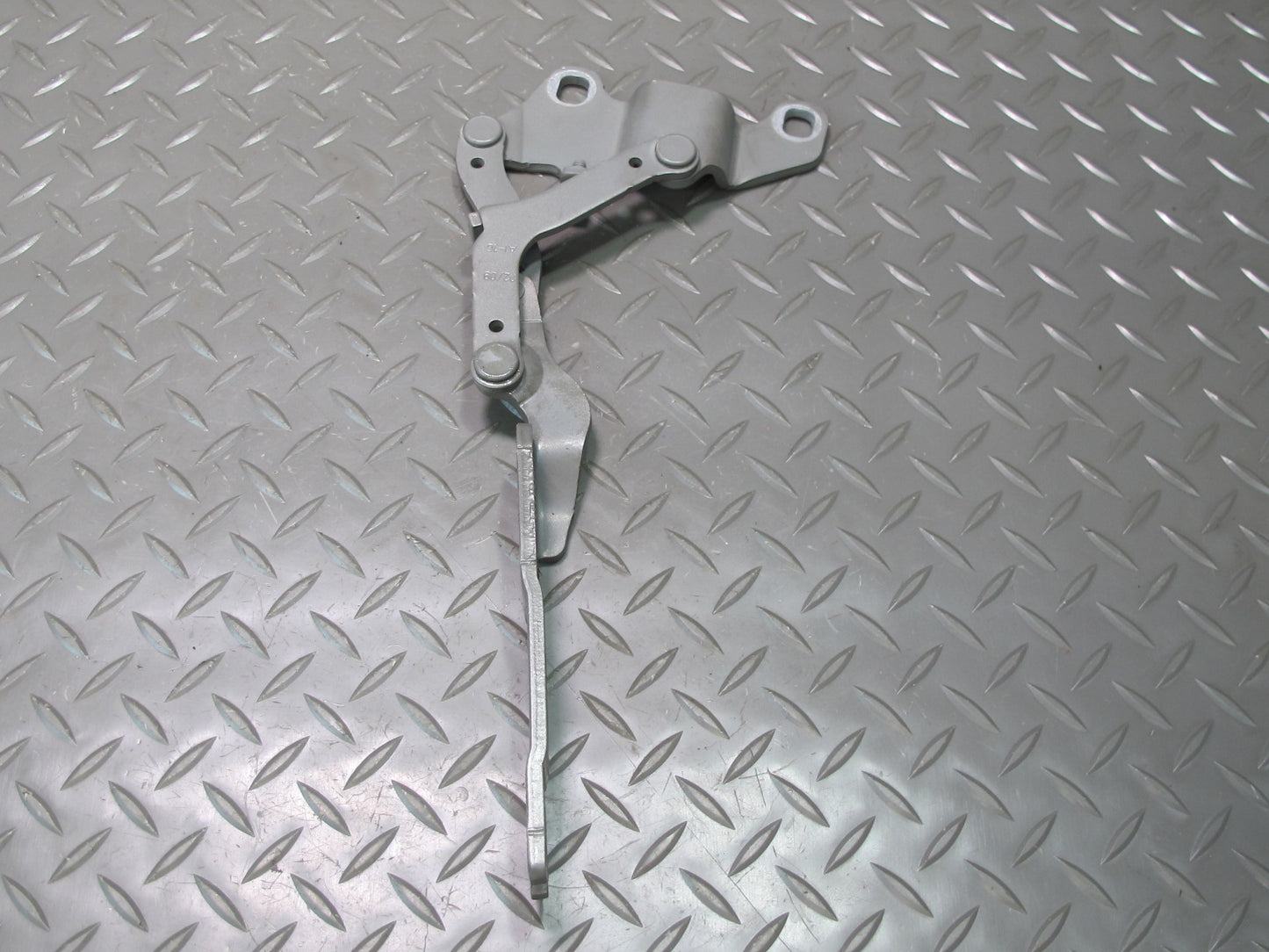 07-13 BMW E90 E92 E93 335i Set of 2 Front Left & Right Hood Bonnet Hinge OEM