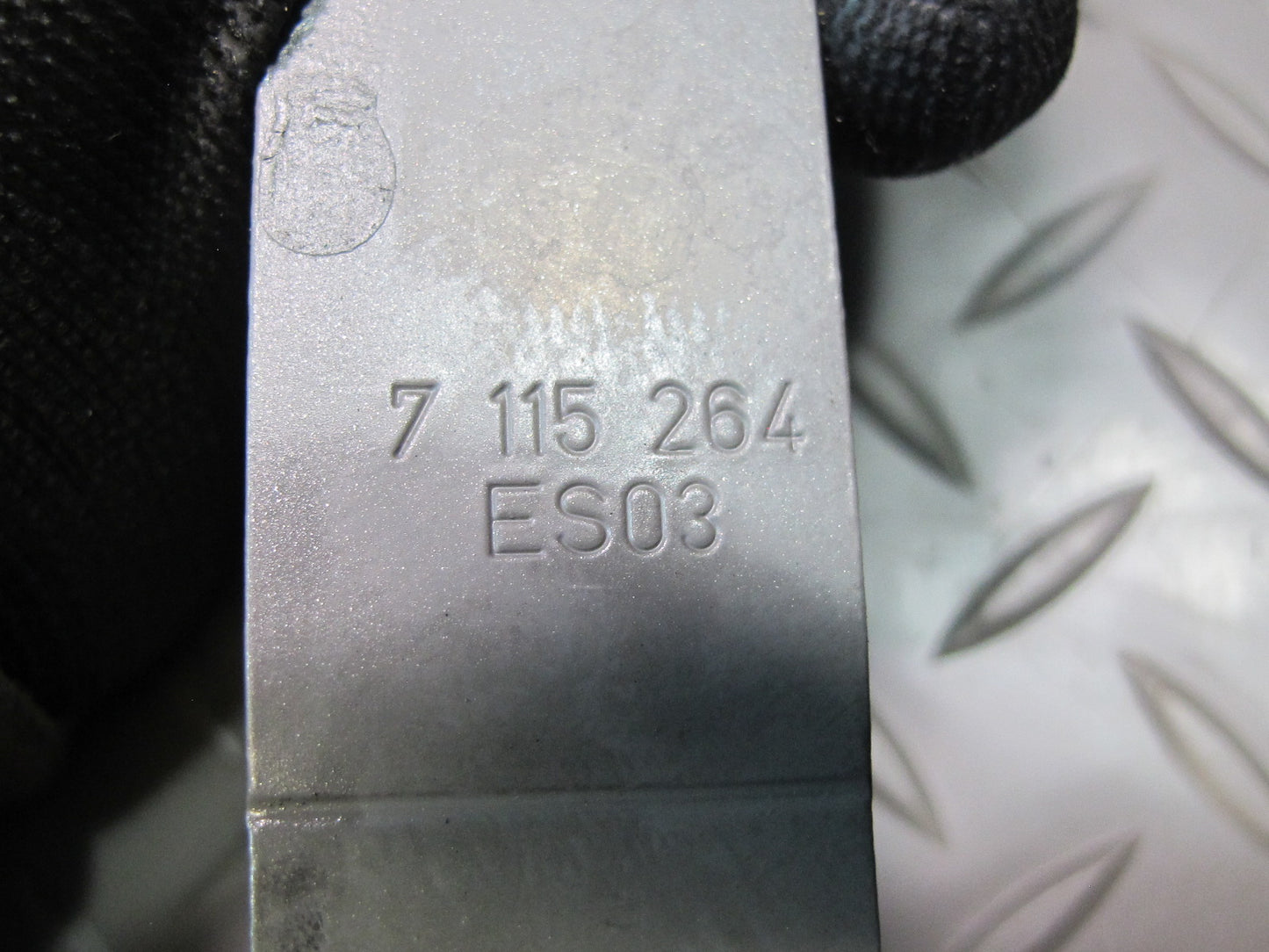 07-13 BMW E90 E92 E93 335i Set of 2 Front Left & Right Hood Bonnet Hinge OEM