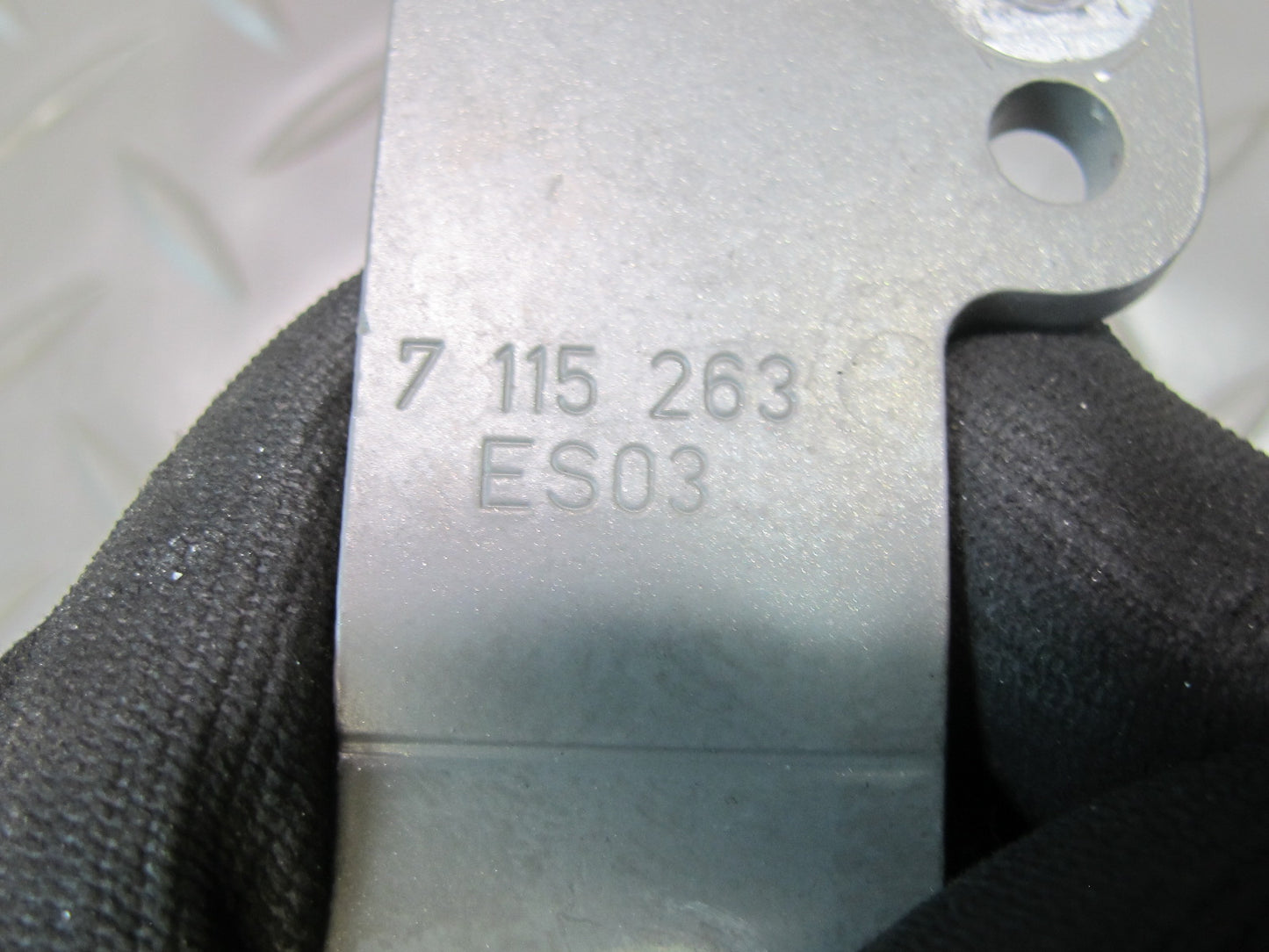 07-13 BMW E90 E92 E93 335i Set of 2 Front Left & Right Hood Bonnet Hinge OEM