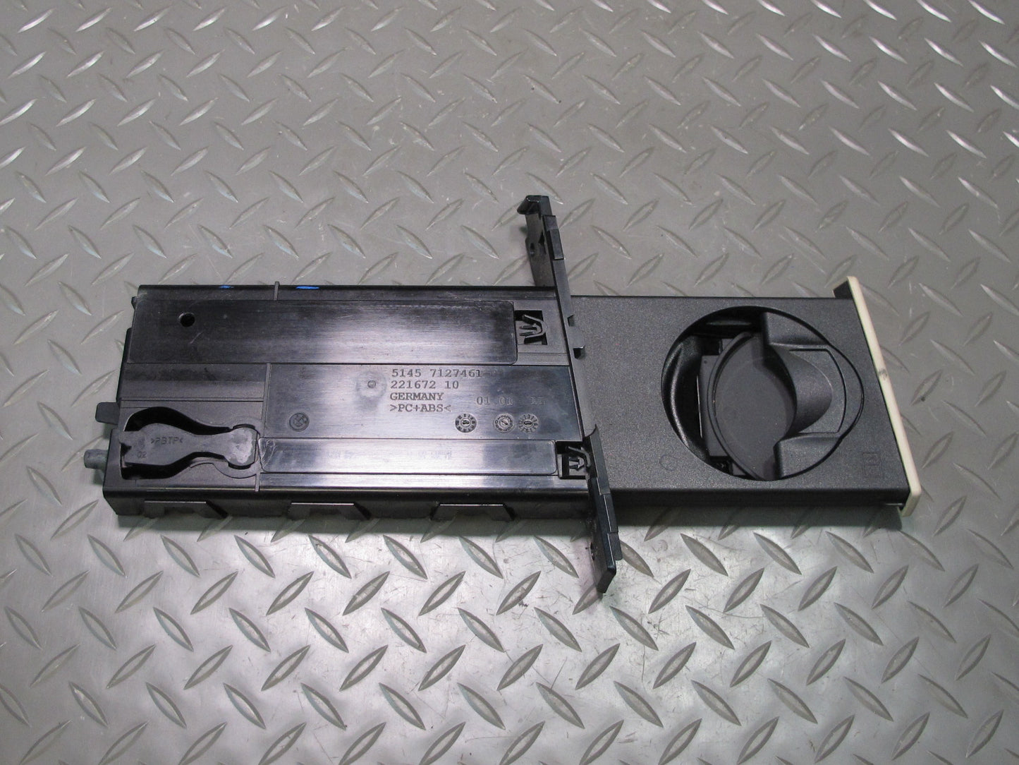 07-13 BMW E92 E93 335i Dash Front Right CUP Holder Creambeige 7127461 OEM