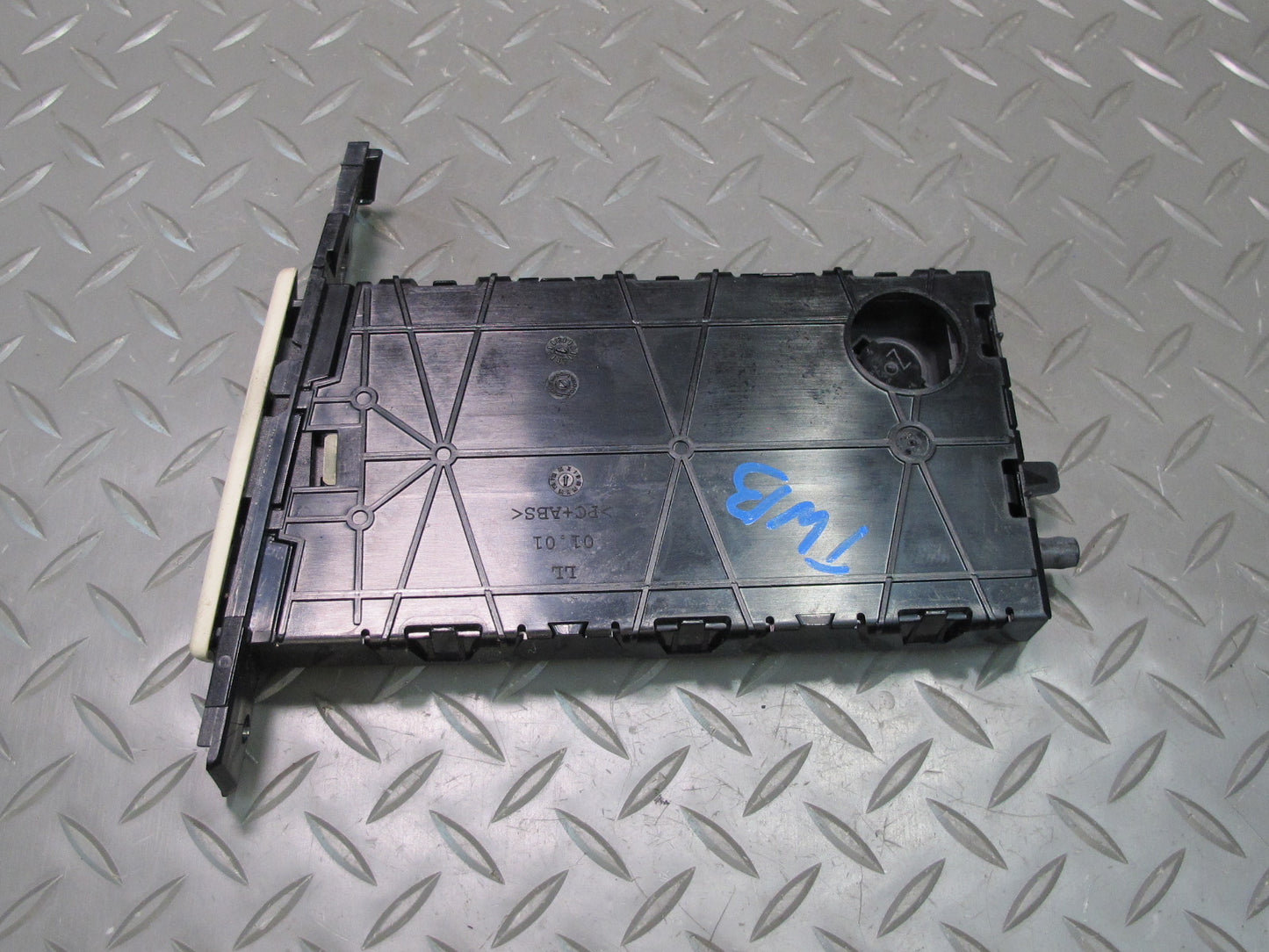 07-13 BMW E92 E93 335i Dash Front Right CUP Holder Creambeige 7127461 OEM