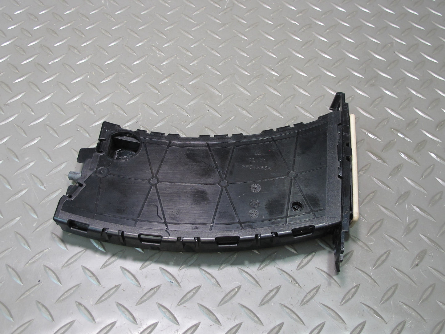 07-13 BMW E90 E92 E93 335i Dash Front Left CUP Holder 7127406 OEM