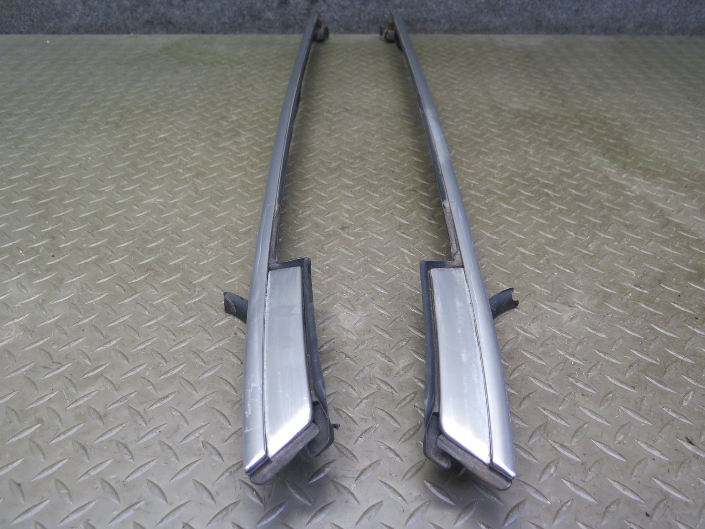 07-13 BMW E93 335i Convert Rear Left Right Quarter Window Chrome Molding Set OEM