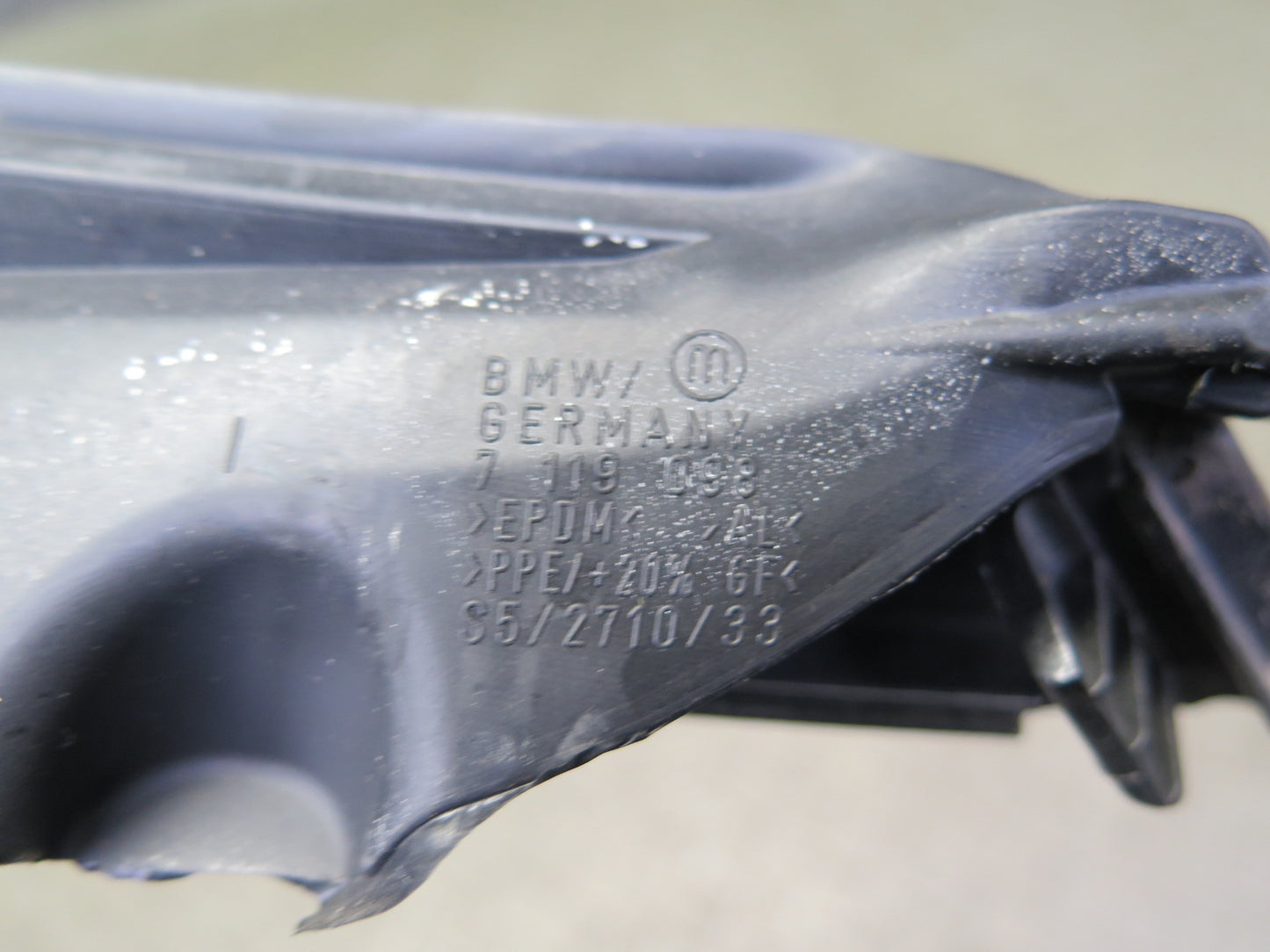 07-13 BMW E93 335i Convert Rear Left Right Quarter Window Chrome Molding Set OEM