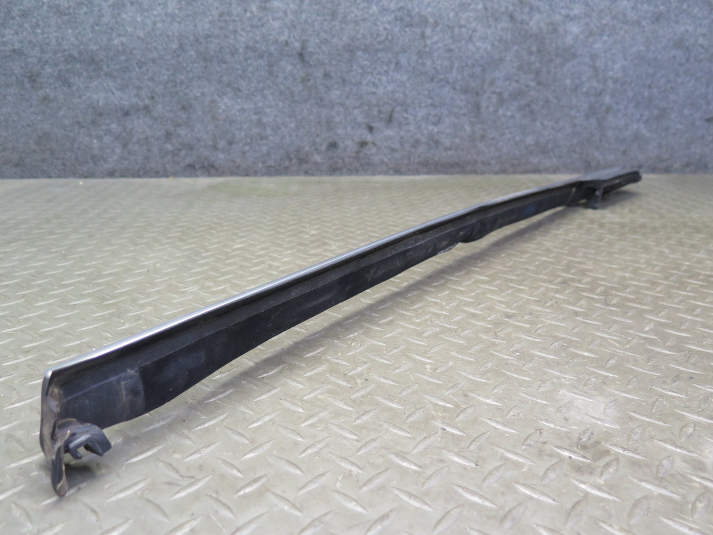 07-13 BMW E93 335i Convert Rear Left Right Quarter Window Chrome Molding Set OEM