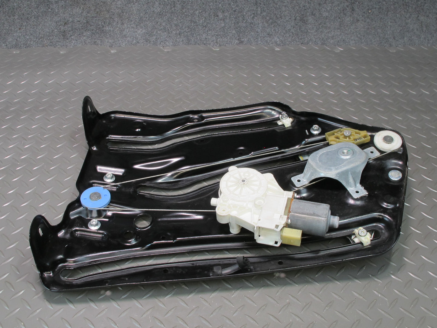 07-13 BMW E93 335i Convertible Rear Right Quarter Window Regulator w Motor OEM