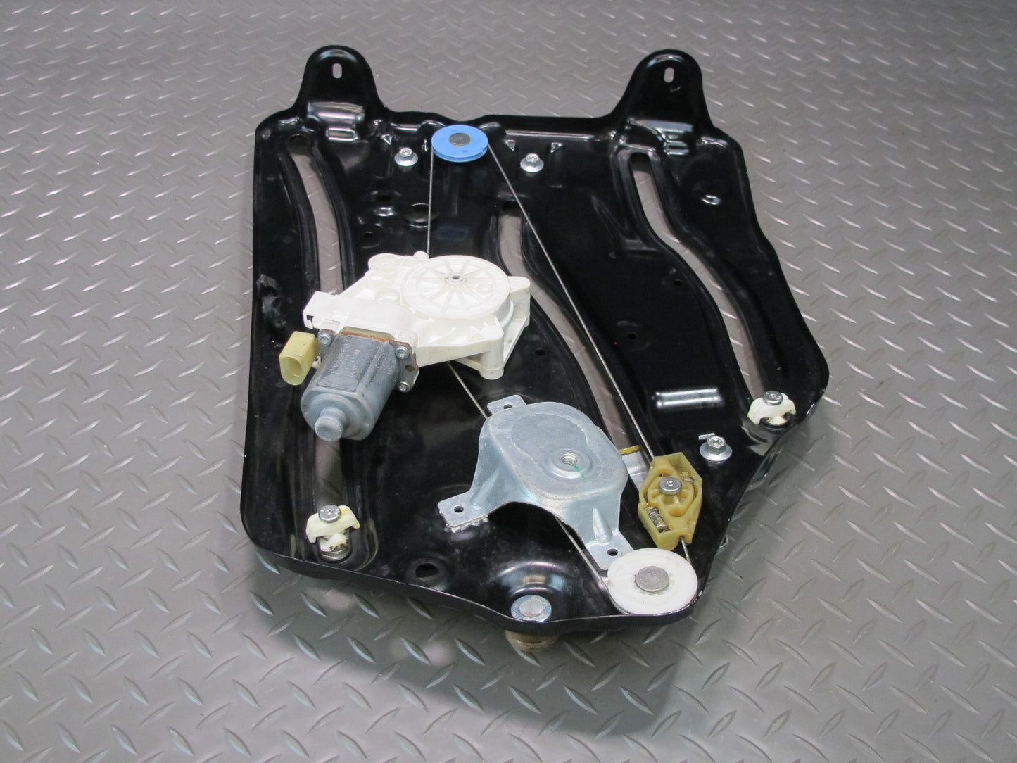 07-13 BMW E93 335i Convertible Rear Right Quarter Window Regulator w Motor OEM