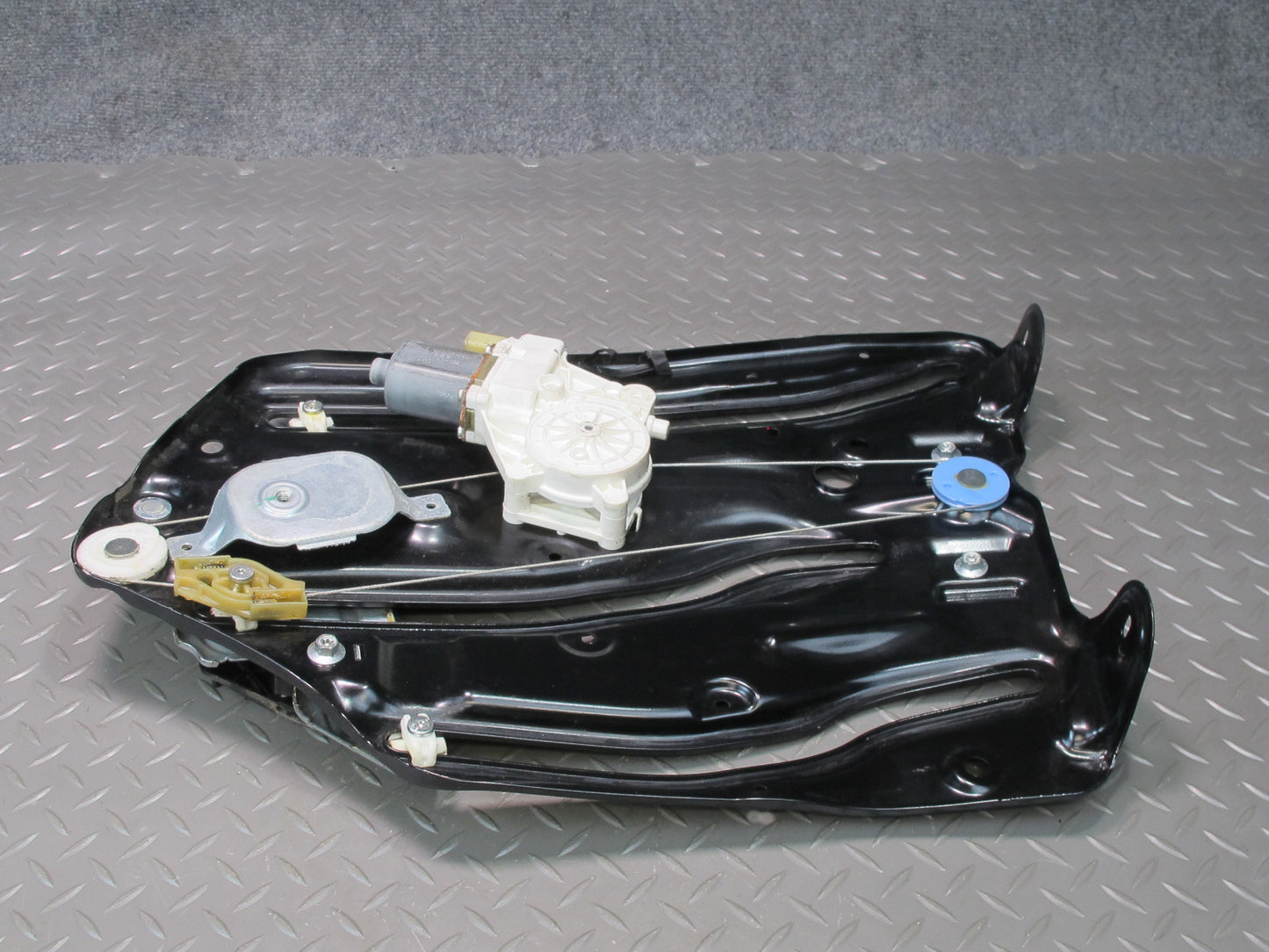 07-13 BMW E93 335i Convertible Rear Right Quarter Window Regulator w Motor OEM