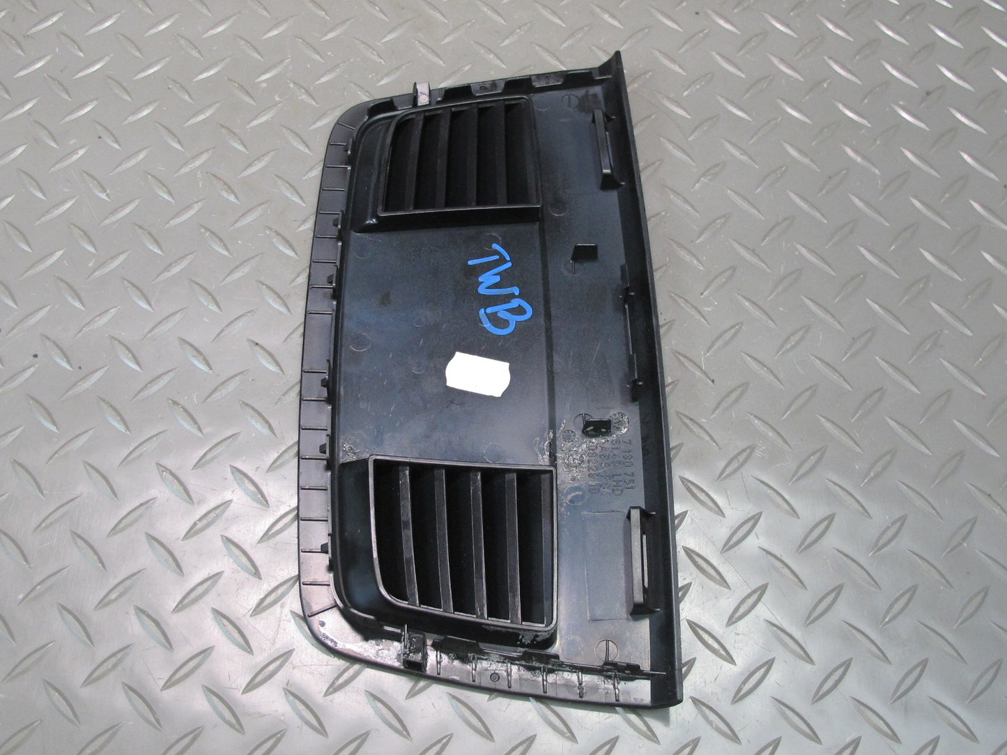 07-13 BMW E90 E92 E93 335i Dash Front Center Grille Trim Cover Panel 7130751 OEM