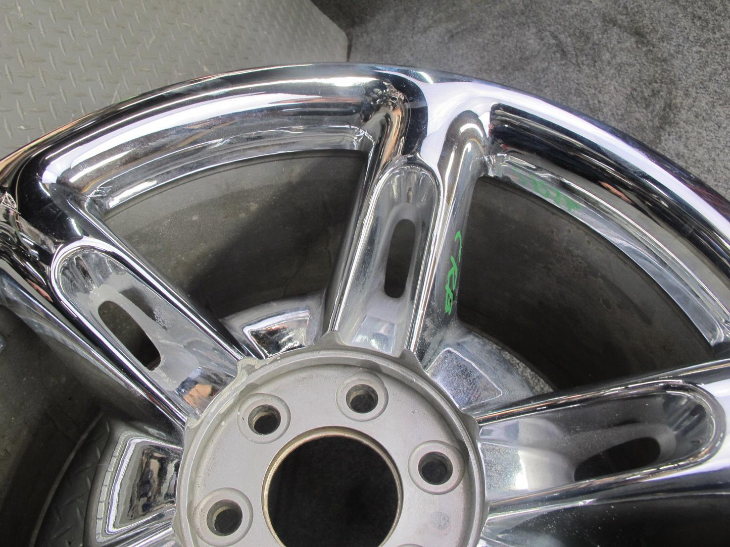 03-06 Chevrolet SSR Rear Factory R20 20" Alloy Wheel Rim 20X10J ET14 Chrome OEM