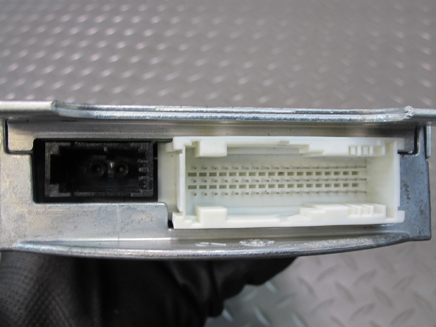 07-10 BMW E90 E92 E93 335i Bluetooth Telematics Bluetooth Control Module OEM