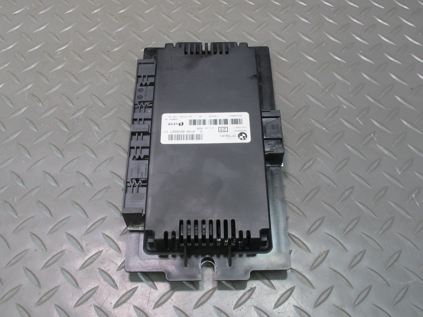 07-10 BMW E90 E92 E93 335i PL2 FRM2 Footwell Light Control Module 9204527 OEM