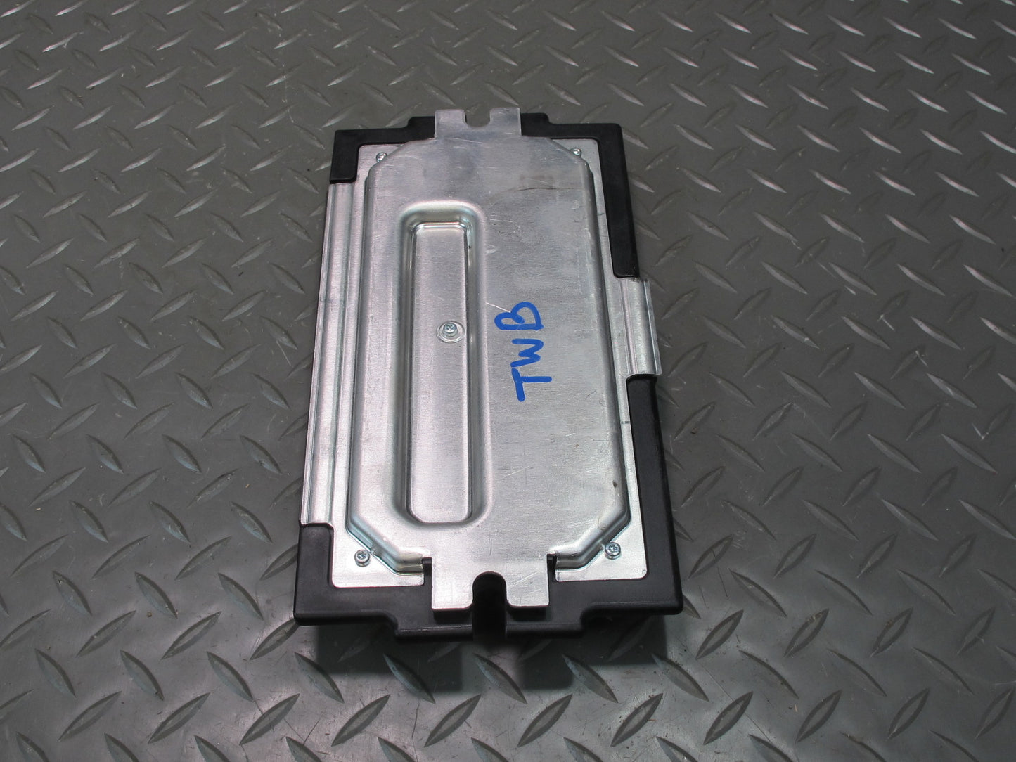 07-10 BMW E90 E92 E93 335i PL2 FRM2 Footwell Light Control Module 9204527 OEM